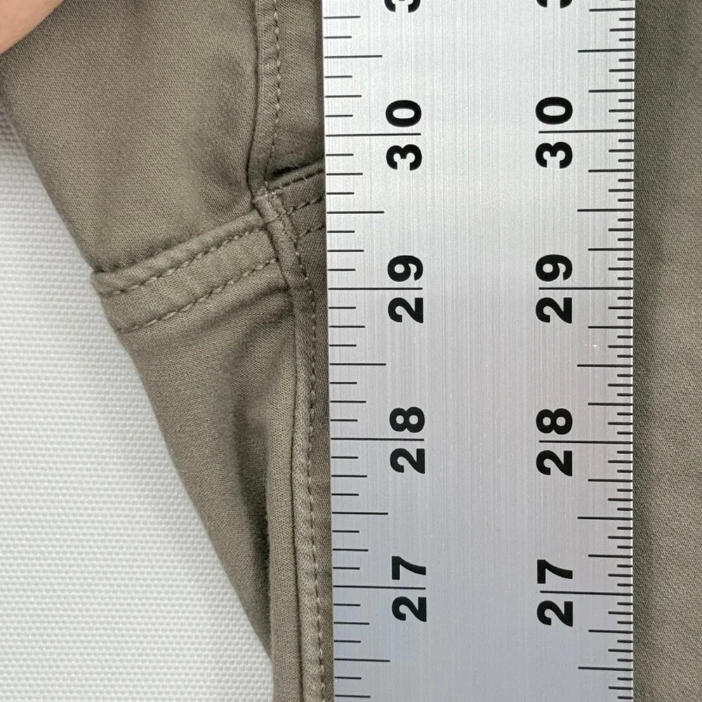 Banana Republic Travel Jeans Mens 33x32 Olive Athletic Fit Minimalist Classic